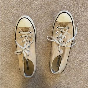 tan converse